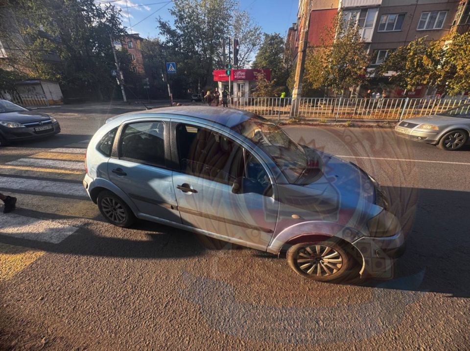 Сотрудники полиции проводят проверку по факту ДТП, в котором пострадал несовершеннолетний пешеход