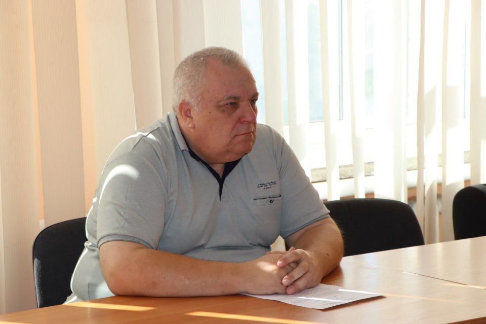 На внеочередном XXXVII заседании Совета Лутугинского муниципального округа I созыва были рассмотрены важнейшие вопросы, касающиеся управления имуществом и бюджета округа на 2025 год На внеочередном XXXVII заседании Совета Лутугинского муниципального округа I созыва были рассмотрены важнейшие вопросы, касающиеся управления имуществом и бюджета округа на 2025 год