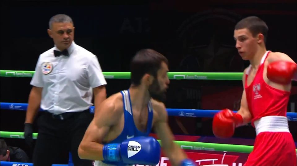 Стахановский тренер вошёл в число судей Чемпионата России по боксу Стахановский тренер вошёл в число судей Чемпионата России по боксу