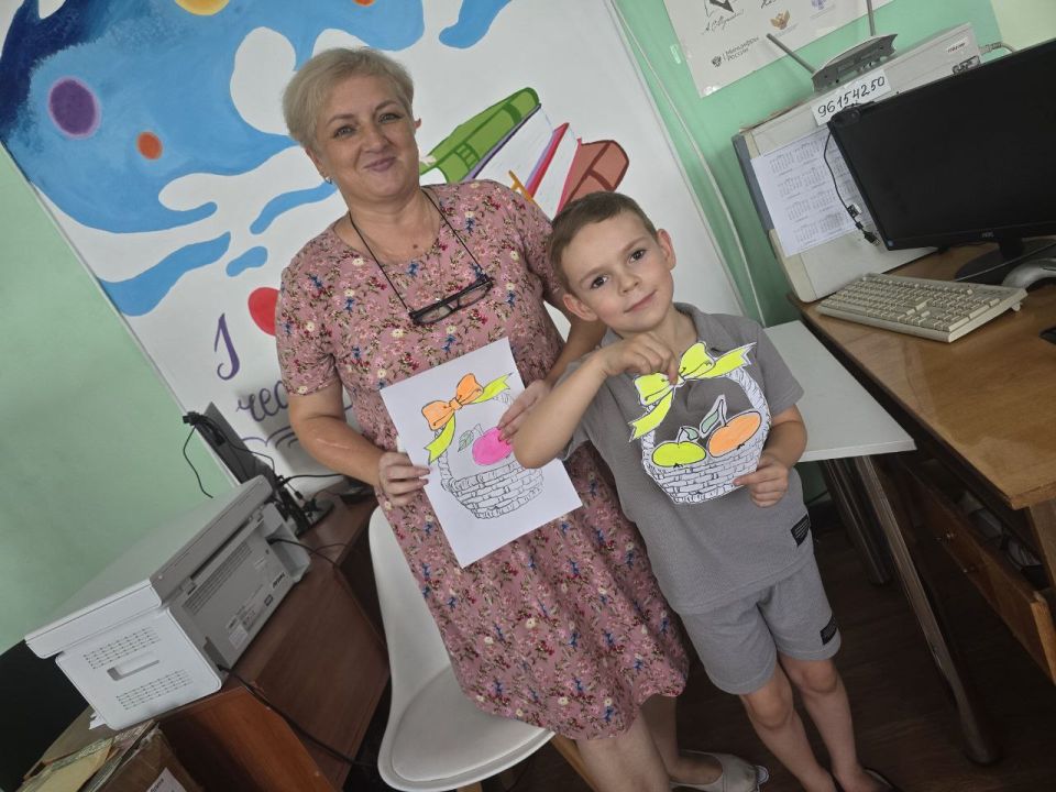 В преддверии августовских Спасов, в библиотеке №15 пгт Чернухино прошёл увлекательный мастер-класс «Яблочная корзинка», посвящённый одному из них-яблочному Спасу В преддверии августовских Спасов, в библиотеке №15 пгт Чернухино прошёл увлекательный мастер-класс «Яблочная корзинка», посвящённый одному из них-яблочному Спасу