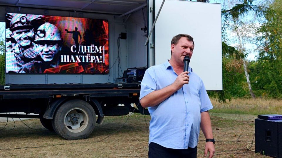 Сергей Колягин: Сегодня стартовал новый цикл выездных праздничных мероприятий на территории городского округа город Первомайск с участием многофункционального мобильного культурного центра «Автоклуб» Сергей Колягин: Сегодня стартовал новый цикл выездных праздничных мероприятий на территории городского округа город Первомайск с участием многофункционального мобильного культурного центра «Автоклуб»