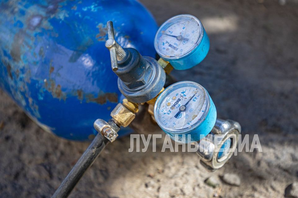 В многоквартирных домах Луганска меняют трубы центрального отопления В многоквартирных домах Луганска меняют трубы центрального отопления