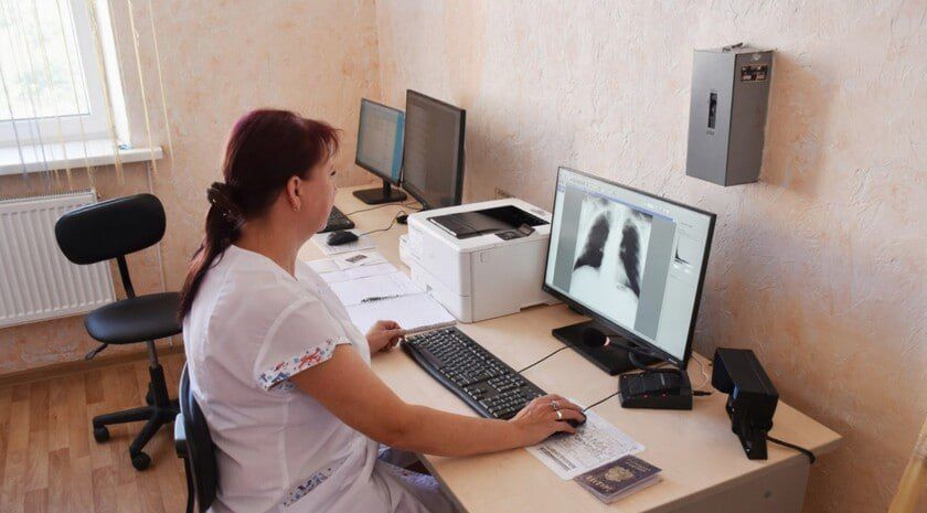 Более 85 тыс. жителей Красного Луча смогут проходить раннюю диагностику и профилактику заболеваний благодаря новому цифровому флюорографическому аппарату