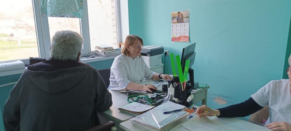 Врачи из Алтайского края в октябре вновь поедут работать в Славяносербский округ Врачи из Алтайского края в октябре вновь поедут работать в Славяносербский округ