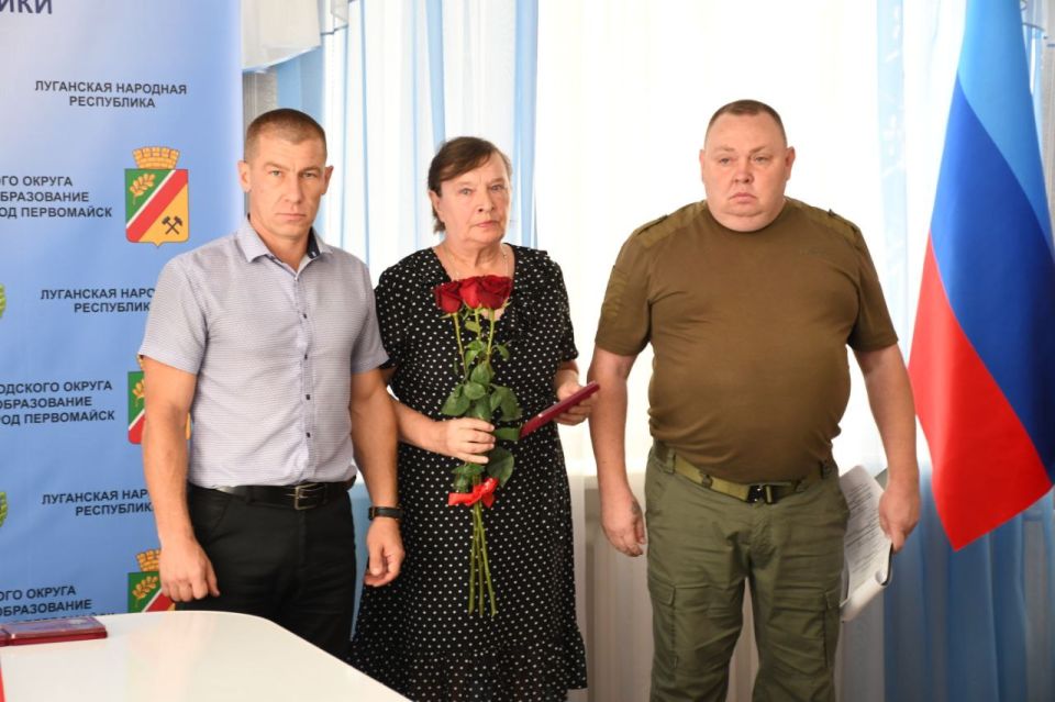 Сергей Колягин: В стенах администрации городского округа состоялось важное и глубоко волнующее событие — церемония вручения государственных наград нашим землякам, проявившим отвагу и самоотверженность при исполнении... Сергей Колягин: В стенах администрации городского округа состоялось важное и глубоко волнующее событие — церемония вручения государственных наград нашим землякам, проявившим отвагу и самоотверженность при исполнении...
