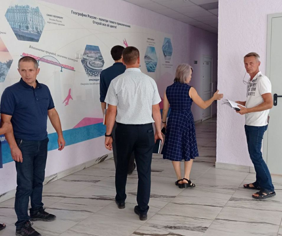 В преддверии 1 сентября на территории Беловодского муниципального округа в рамках партпроекта «Новая школа» проходит всероссийская акция «Родительская приемка» В преддверии 1 сентября на территории Беловодского муниципального округа в рамках партпроекта «Новая школа» проходит всероссийская акция «Родительская приемка»