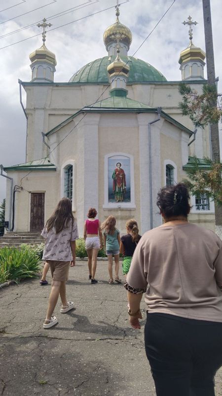 Жители села Шапаровка собрались в филиале №18 Шапаровской библиотеки на увлекательный урок краеведения под названием "Село, в котором я живу!" ... Жители села Шапаровка собрались в филиале №18 Шапаровской библиотеки на увлекательный урок краеведения под названием "Село, в котором я живу!" ...