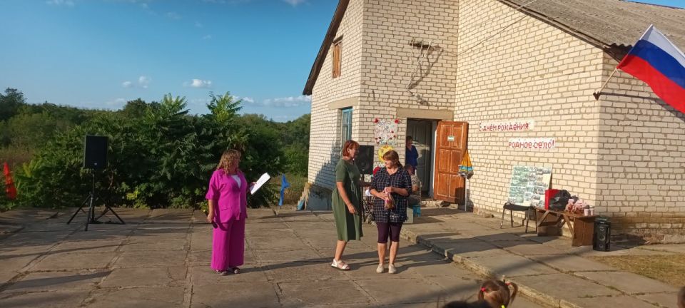 16 августа в селе Ивановка прошел праздничный День села под запоминающимся названием «Люблю тебя, моя ты деревенька!» 16 августа в селе Ивановка прошел праздничный День села под запоминающимся названием «Люблю тебя, моя ты деревенька!»