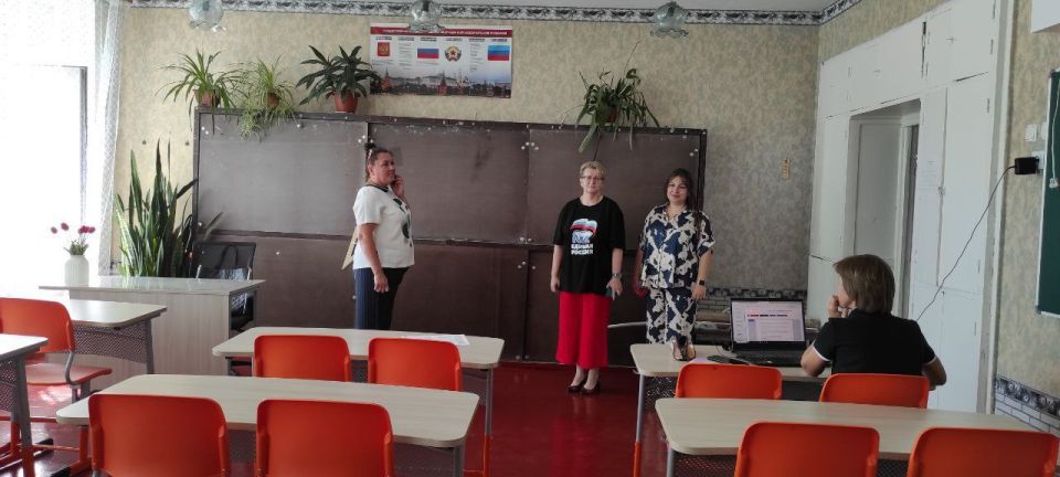 «Единая Россия» провела «Родительскую приёмку» в Ивановской гимназии «Единая Россия» провела «Родительскую приёмку» в Ивановской гимназии