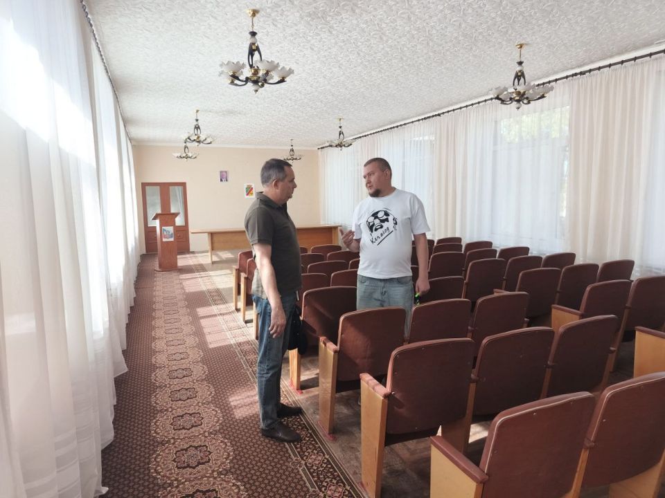Андрей Губарев: Провел прием граждан в г. Золотое городского округа муниципальное образование городской округ город Первомайск Андрей Губарев: Провел прием граждан в г. Золотое городского округа муниципальное образование городской округ город Первомайск