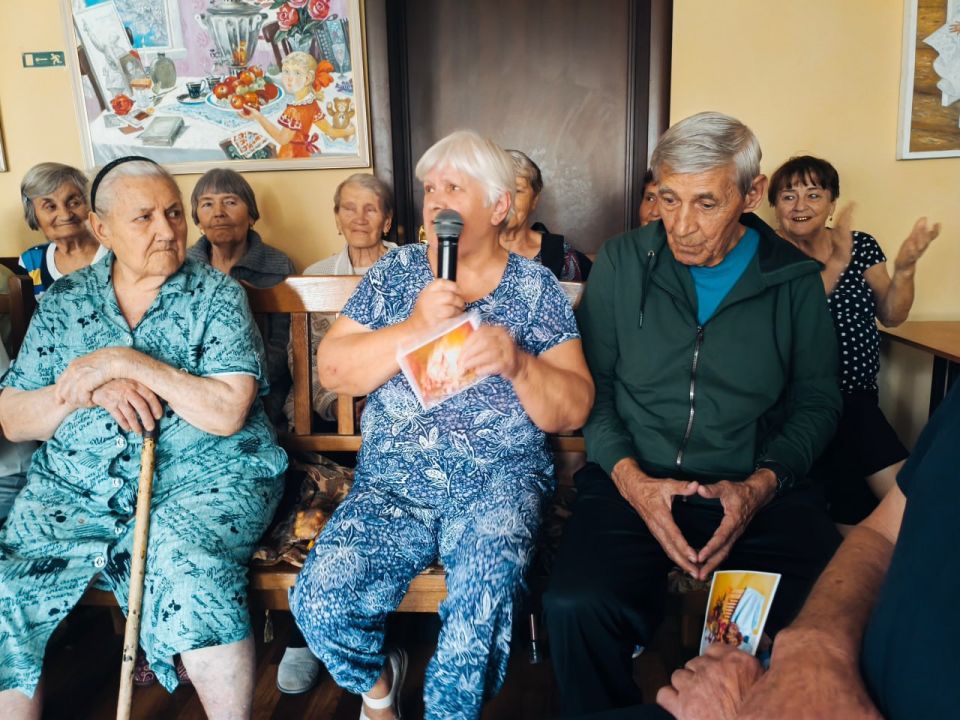 ТРИ СВЕТЛЫХ ПРАЗДНИКА – ТРИ СПАСА ТРИ СВЕТЛЫХ ПРАЗДНИКА – ТРИ СПАСА