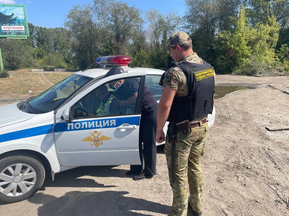 Сотрудники региональной Госавтоинспекции совместно с Отделением судебных приставов по Артемовскому району г. Луганска Главного управления Федеральной службы судебных приставов по Луганской Народной Республике провели... Сотрудники региональной Госавтоинспекции совместно с Отделением судебных приставов по Артемовскому району г. Луганска Главного управления Федеральной службы судебных приставов по Луганской Народной Республике провели...