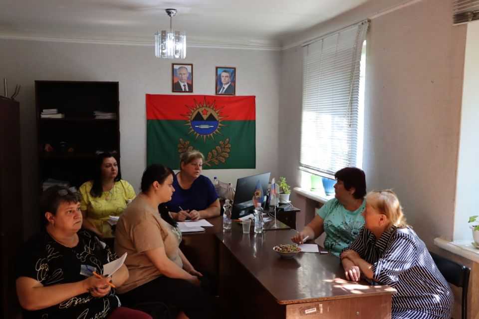 Евгений Бондарь: Еще одну встречу с родными погибших участников спецоперации провел сегодня мой заместитель Игорь Моряков в поселке Фабричное Евгений Бондарь: Еще одну встречу с родными погибших участников спецоперации провел сегодня мой заместитель Игорь Моряков в поселке Фабричное
