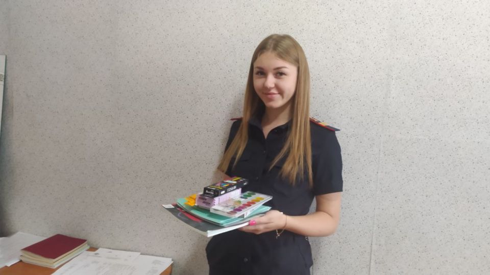 Брянковские стражи правопорядка участвуют во всероссийской акции «Собери ребёнка в школу»