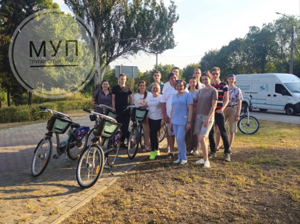 МУП «Луганскгортранс» совместно с ГБУЗ «Луганская городская клиническая многопрофильная больница № 1» ЛНР провели велопробег до Острой Могилы МУП «Луганскгортранс» совместно с ГБУЗ «Луганская городская клиническая многопрофильная больница № 1» ЛНР провели велопробег до Острой Могилы