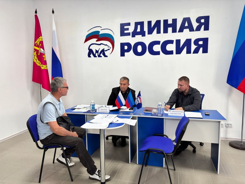Денис Мирошниченко провел выездной прием граждан в Перевальске Денис Мирошниченко провел выездной прием граждан в Перевальске