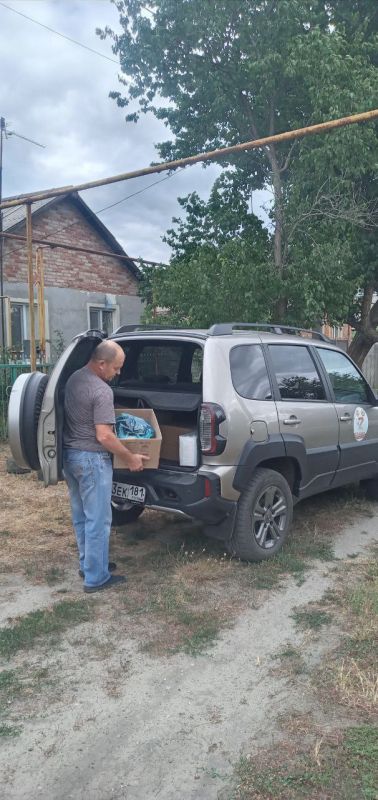 В рамках акции "Добрых дел" сотрудники Передельского отдела жизнеобеспечения выдали льготной категории жителей сел Передельское,Геевка,Старый Айдар гуманитарную помощь в виде продуктовых наборов ,сладостей, а также... В рамках акции "Добрых дел" сотрудники Передельского отдела жизнеобеспечения выдали льготной категории жителей сел Передельское,Геевка,Старый Айдар гуманитарную помощь в виде продуктовых наборов ,сладостей, а также...
