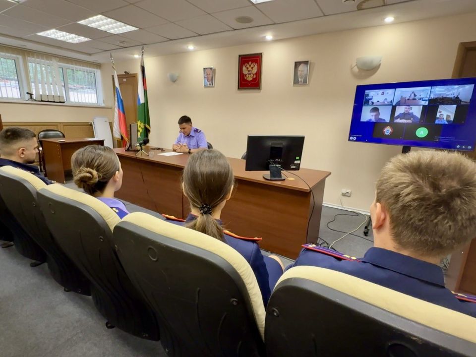 В Западном межрегиональном следственном управлении на транспорте СК России прошла встреча руководства и молодых следователей В Западном межрегиональном следственном управлении на транспорте СК России прошла встреча руководства и молодых следователей