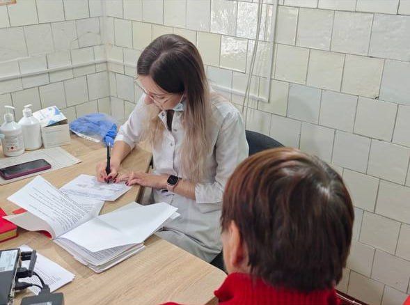 Наталия Пащенко: Специалисты ЛРКБ провели выездной прием жителей прифронтового города Лисичанск Наталия Пащенко: Специалисты ЛРКБ провели выездной прием жителей прифронтового города Лисичанск
