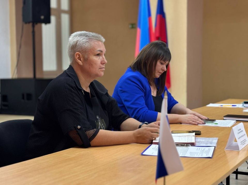 Сегодня под председательством заместителя главы Администрации Беловодского МО Натальи Добрицкой прошло заседание комиссии по делам несовершеннолетних и защите их прав при Администрации Беловодского муниципального округа Сегодня под председательством заместителя главы Администрации Беловодского МО Натальи Добрицкой прошло заседание комиссии по делам несовершеннолетних и защите их прав при Администрации Беловодского муниципального округа