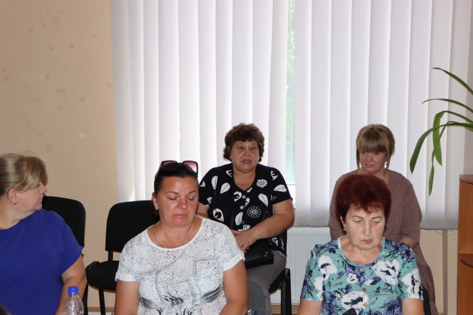 Евгений Бондарь: Сегодня в селе Роскошное состоялась встреча с семьями погибших участников СВО Евгений Бондарь: Сегодня в селе Роскошное состоялась встреча с семьями погибших участников СВО