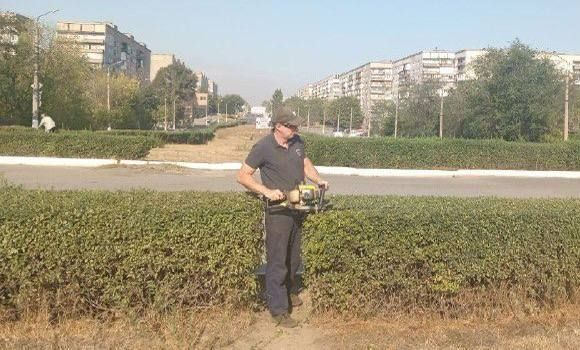 Коммунальные службы проводят работы на территории города Коммунальные службы проводят работы на территории города