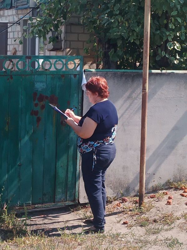 Валуйский отдел жизнеобеспечения продолжает разъяснительную работу с населением о соблюдении правил благоустройства Валуйский отдел жизнеобеспечения продолжает разъяснительную работу с населением о соблюдении правил благоустройства