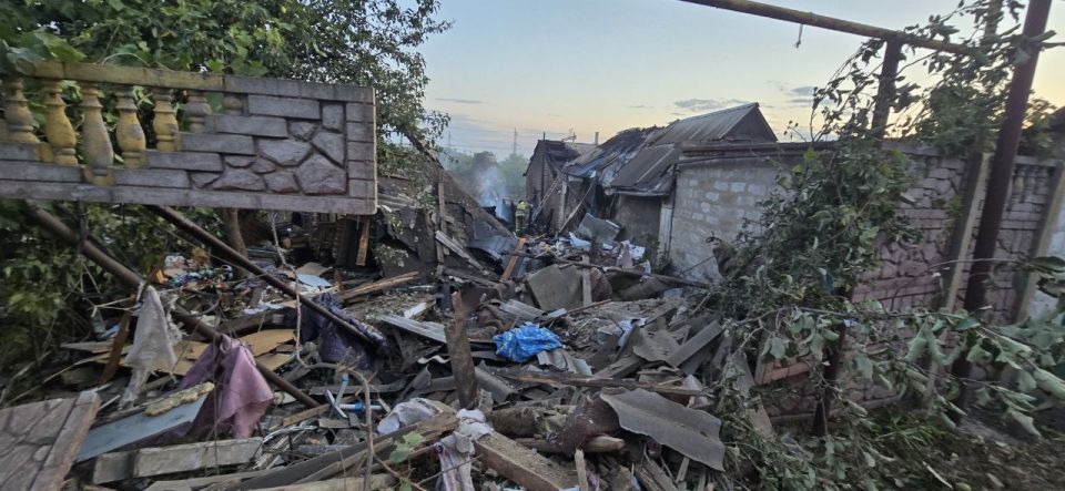 Двое мирных жителей погибли, еще один ранен в результате атак вражеских дронов по территории ЛНР