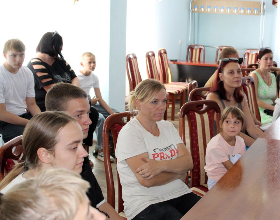 В Краснодоне прошла встреча молодежного клуба «Центр притяжения» В Краснодоне прошла встреча молодежного клуба «Центр притяжения»