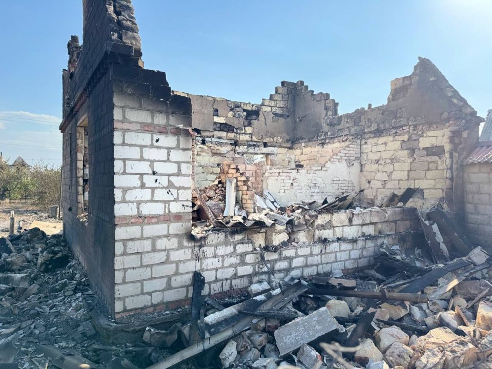 Сегодня в рамках фонда «Все для Победы» была доставлена помощь погорельцам из Станицы-Луганской Сегодня в рамках фонда «Все для Победы» была доставлена помощь погорельцам из Станицы-Луганской