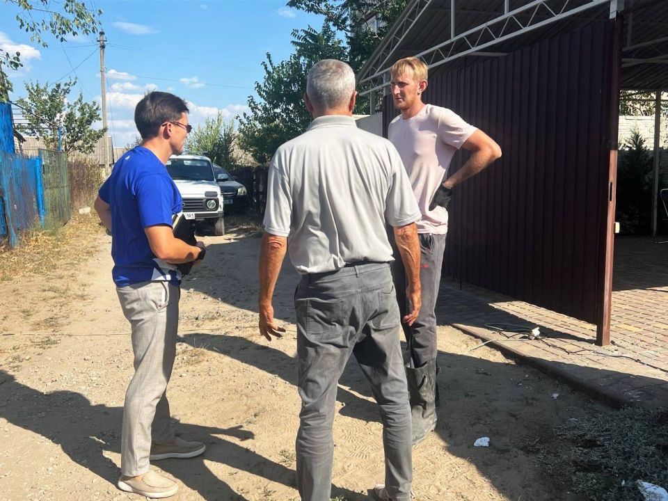 «ЕДИНАЯ РОССИЯ» провела выездной прием граждан, пострадавших от пожаров «ЕДИНАЯ РОССИЯ» провела выездной прием граждан, пострадавших от пожаров