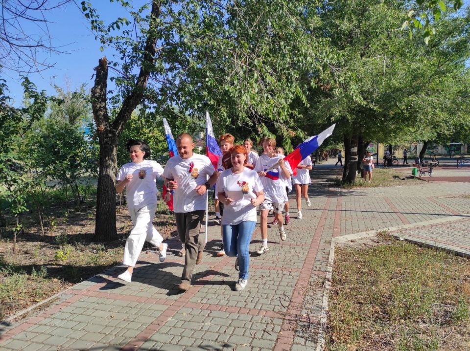 С гордостью под флагом России! С гордостью под флагом России!
