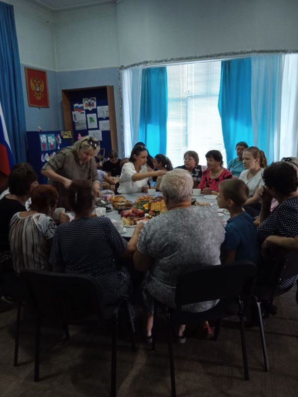 В Белокуракинском краеведческом музее состоялось мероприятие-беседа «Три Спаса» В Белокуракинском краеведческом музее состоялось мероприятие-беседа «Три Спаса»