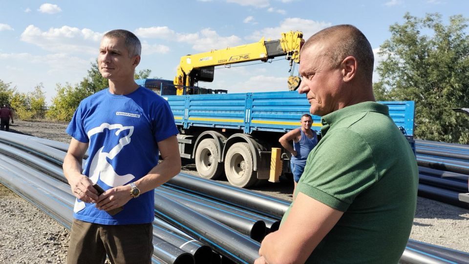 В Ровеньках продолжается капитальный ремонт водовода Курган — Новодарьевка В Ровеньках продолжается капитальный ремонт водовода Курган — Новодарьевка
