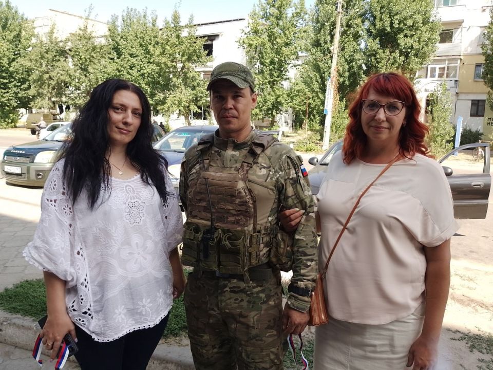 Всероссийская акция «Цвета Родины», приуроченная ко Дню Государственного флага Российской Федерации, проходила с 18 по 22 августа 2025 года Всероссийская акция «Цвета Родины», приуроченная ко Дню Государственного флага Российской Федерации, проходила с 18 по 22 августа 2025 года
