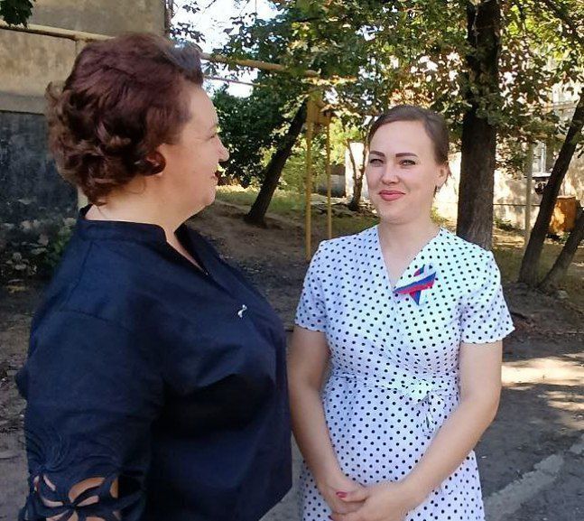 В поселках Крепенский и Фащевка в рамках празднования Дня Государственного флага Российской Федерации проведена патриотическая акция «Лента триколора» В поселках Крепенский и Фащевка в рамках празднования Дня Государственного флага Российской Федерации проведена патриотическая акция «Лента триколора»