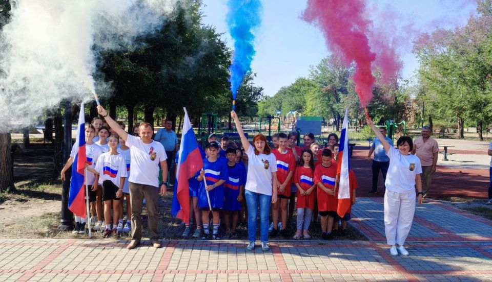 С гордостью под флагом России! С гордостью под флагом России!