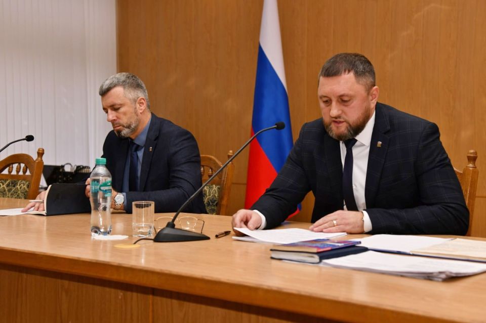 Андрей Сухачев: В вопросах развития округа и проблем жителей работаем в одном направлении с депутатским корпусом Андрей Сухачев: В вопросах развития округа и проблем жителей работаем в одном направлении с депутатским корпусом
