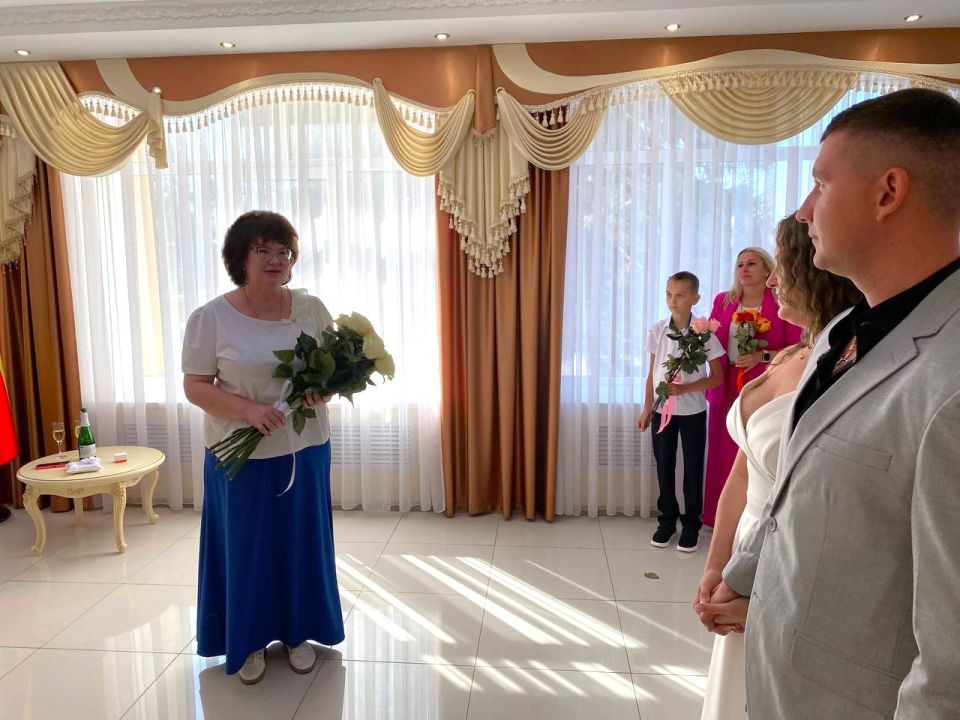 Марина Филиппова: Сегодня приняла участие в замечательном семейном празднике – свадьбе Дмитрия и Виктории Марина Филиппова: Сегодня приняла участие в замечательном семейном празднике – свадьбе Дмитрия и Виктории