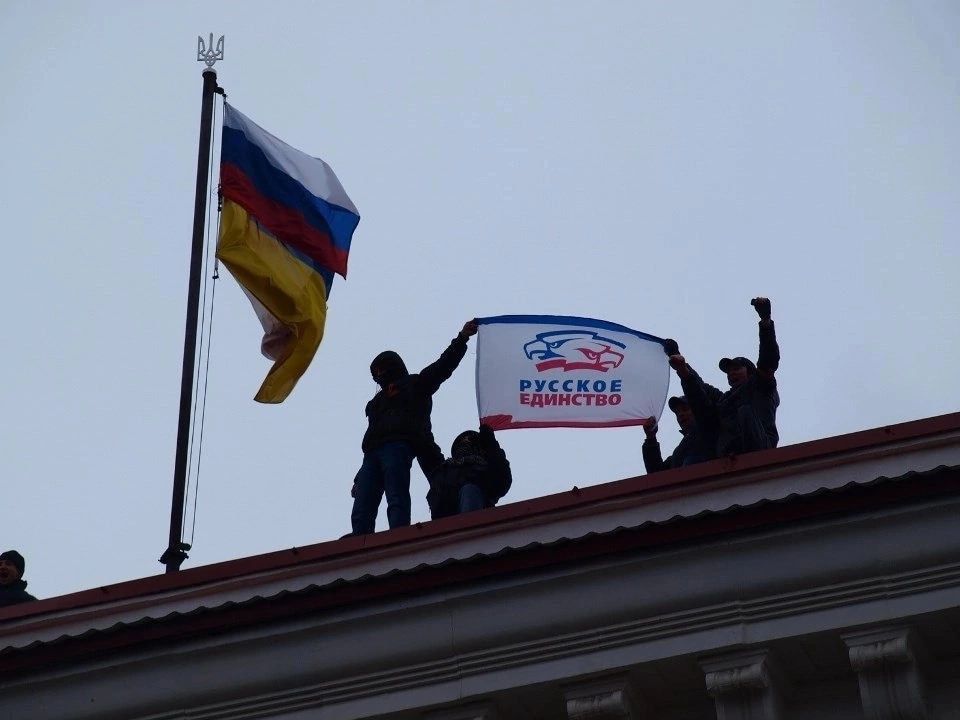 Поздравляю всех друзей и соратников с Днём государственного флага России! Поздравляю всех друзей и соратников с Днём государственного флага России!