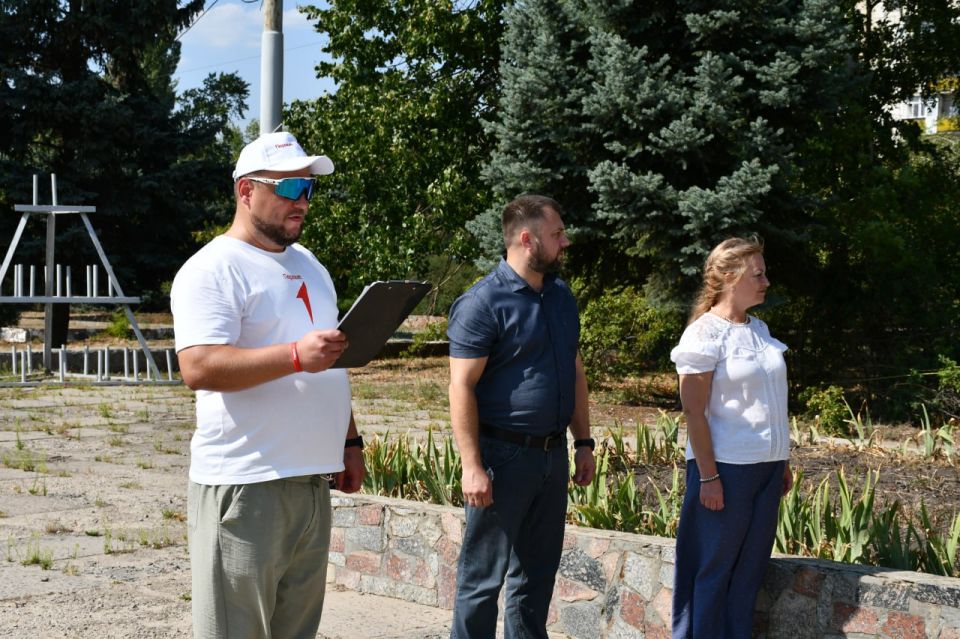 Сегодня мы отмечаем важный праздник нашей страны — День Государственного флага Российской Федерации! Сегодня мы отмечаем важный праздник нашей страны — День Государственного флага Российской Федерации!
