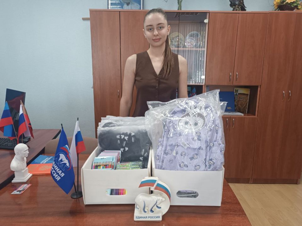 Все больше жителей Славяносербщины поддерживают акцию «Собери ребенка в школу» Все больше жителей Славяносербщины поддерживают акцию «Собери ребенка в школу»