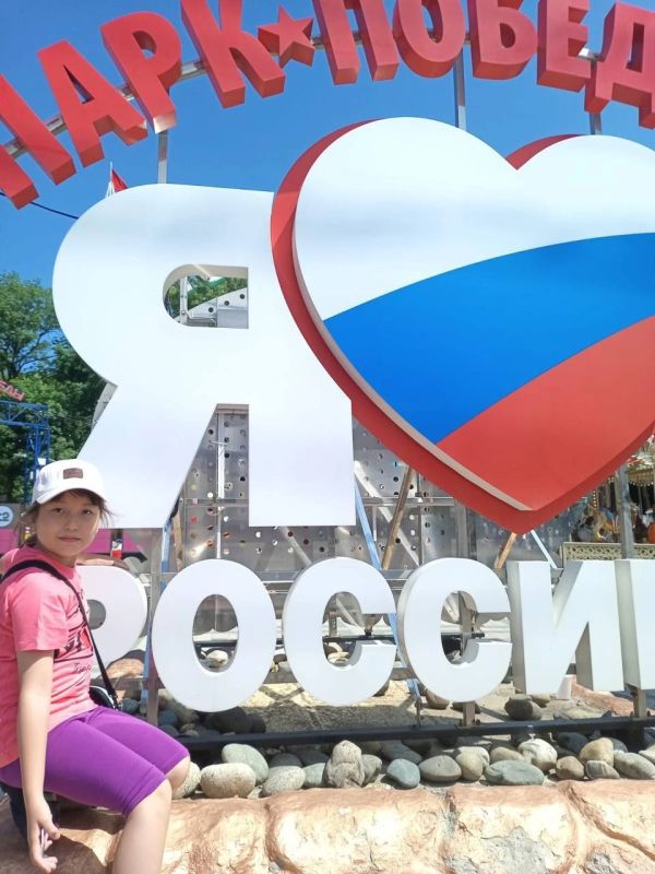 Советники директоров по воспитанию Шевцова Наталья Владимировна и Дегтяренко Инна Александровна братских Городовиковской многопрофильной гимназии им. Б.Б. Городовикова и Нижненагольчикской средней школы им. В.В. Шевченко... Советники директоров по воспитанию Шевцова Наталья Владимировна и Дегтяренко Инна Александровна братских Городовиковской многопрофильной гимназии им. Б.Б. Городовикова и Нижненагольчикской средней школы им. В.В. Шевченко...