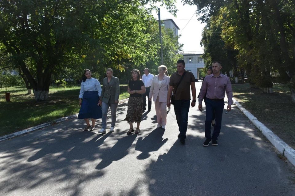 Первый заместитель Руководителя Администрации Главы ЛНР Анна Рослякова посетила Новопсковский муниципальный округ с рабочим визитом Первый заместитель Руководителя Администрации Главы ЛНР Анна Рослякова посетила Новопсковский муниципальный округ с рабочим визитом
