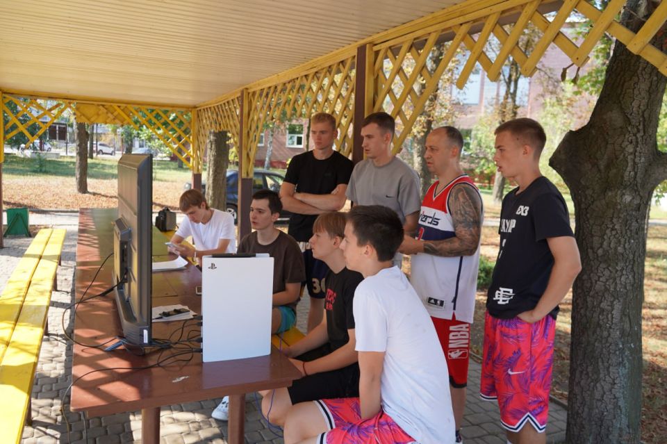 В Свердловском муниципальном округе состоялся традиционный турнир по фиджитал-баскетболу В Свердловском муниципальном округе состоялся традиционный турнир по фиджитал-баскетболу