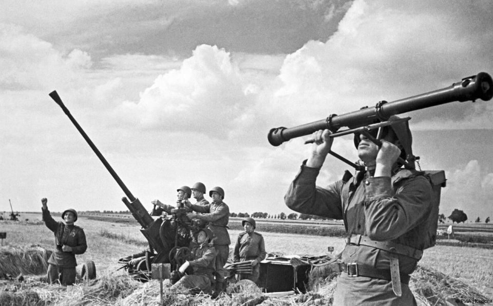 23 августа 1943 года победно завершилась Курская битва – одно из важнейших событий Великой Отечественной войны 23 августа 1943 года победно завершилась Курская битва – одно из важнейших событий Великой Отечественной войны
