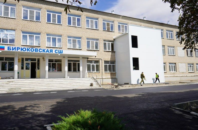 Губернатор Красноярского края Михаил Котюков посетил с рабочим визитом Свердловский муниципалитет Губернатор Красноярского края Михаил Котюков посетил с рабочим визитом Свердловский муниципалитет