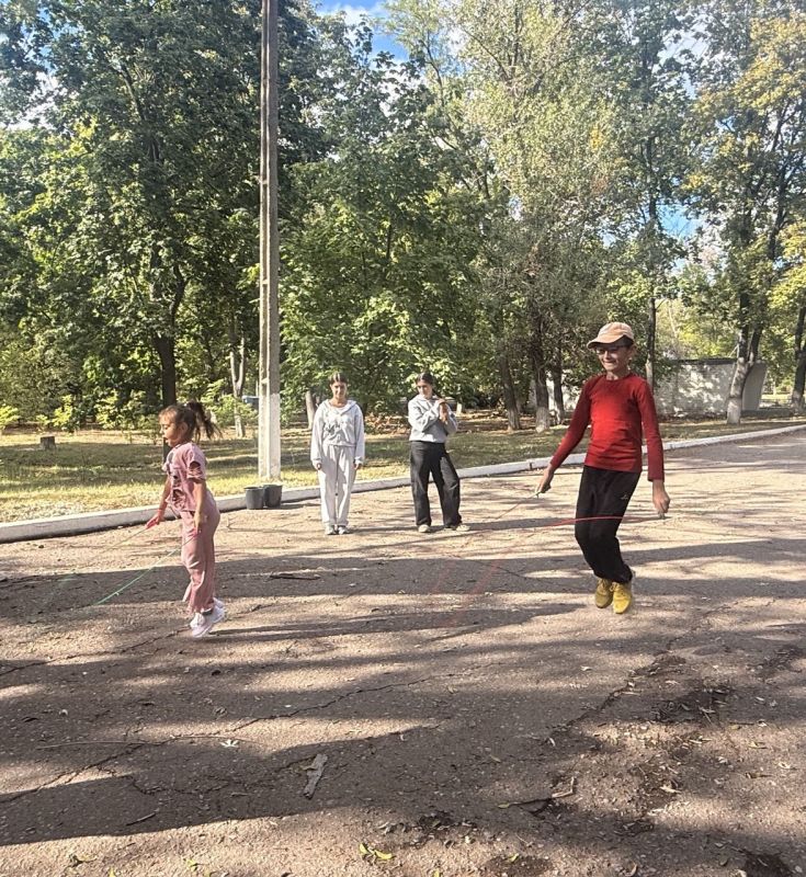 В Кировске продолжает своё движение всероссийский спортивный марафон «Сила России», инициированный активистами партии «Единая Россия» В Кировске продолжает своё движение всероссийский спортивный марафон «Сила России», инициированный активистами партии «Единая Россия»