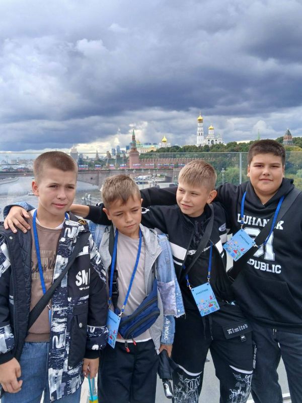 Ученики Белокуракинской школы №1 покорили Москву: космические открытия и исторические погружения! Ученики Белокуракинской школы №1 покорили Москву: космические открытия и исторические погружения!