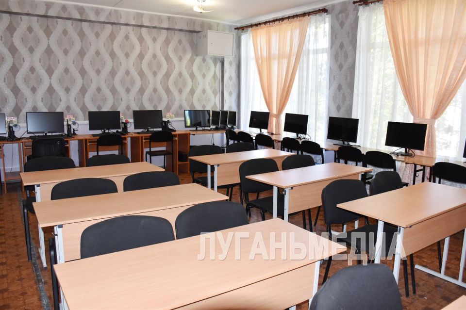 В Краснолучском городском округе прошла приемка учебных учреждений к приближающемуся учебному году В Краснолучском городском округе прошла приемка учебных учреждений к приближающемуся учебному году